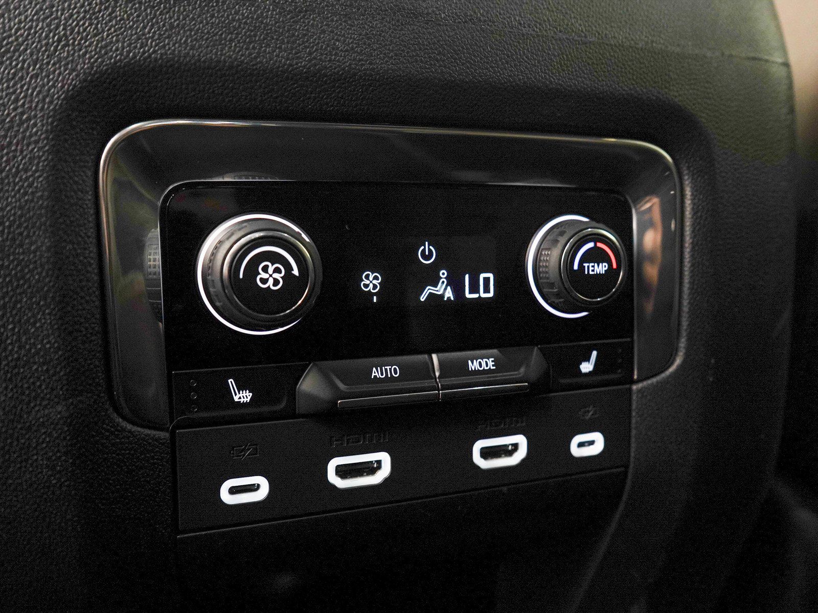 Used 2023 Chevrolet Tahoe High Country AWD/4WD image 18