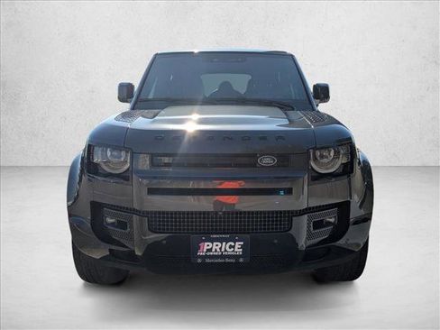 Used 2023 Land Rover Defender 110 V8 image 2