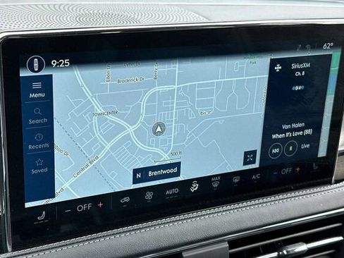 Used 2025 Lincoln Corsair FWD w/ Rear Removable Package Tray image 17