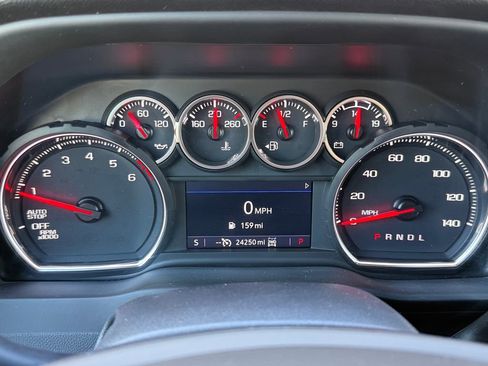 Used 2022 Chevrolet Silverado 1500 LT w/ Bed Protection Package AWD/4WD image 10