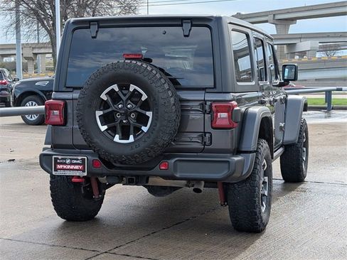Used 2025 Jeep Wrangler Unlimited Rubicon image 4