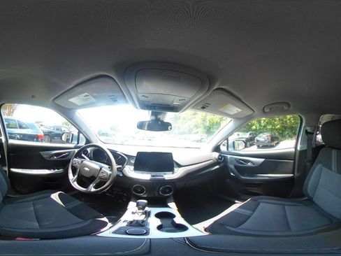 Used 2026 Chevrolet Blazer LT FWD image 38