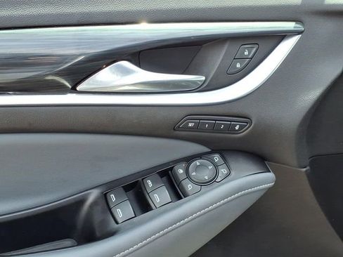 Used 2020 Buick Enclave Premium w/ Trailering Package, 5000 lbs. AWD/4WD image 11