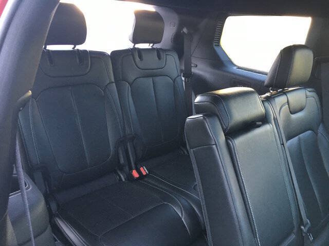 Certified 2025 Jeep Grand Cherokee L Limited w/ Luxury Tech Group II AWD/4WD image 32