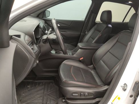 Used 2022 Chevrolet Equinox RS w/ RS Leather Package image 17