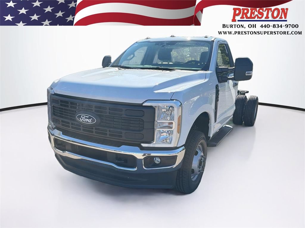 New 2027 Ford F350 XL w/ XL Chrome Package AWD/4WD image 1