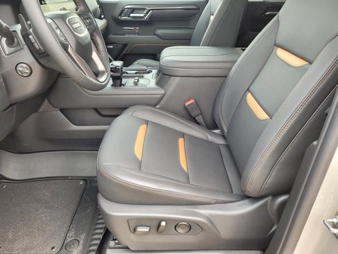 New 2026 GMC Sierra 1500 AT4 w/ AT4 Premium Package AWD/4WD image 8