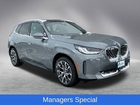 Used 2025 BMW X3 xDrive30i w/ Premium Package image 1