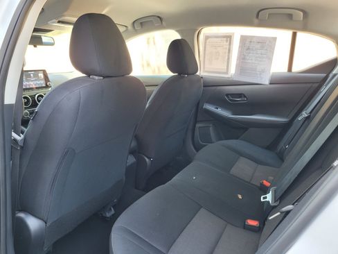 Used 2024 Nissan Sentra SV FWD image 13