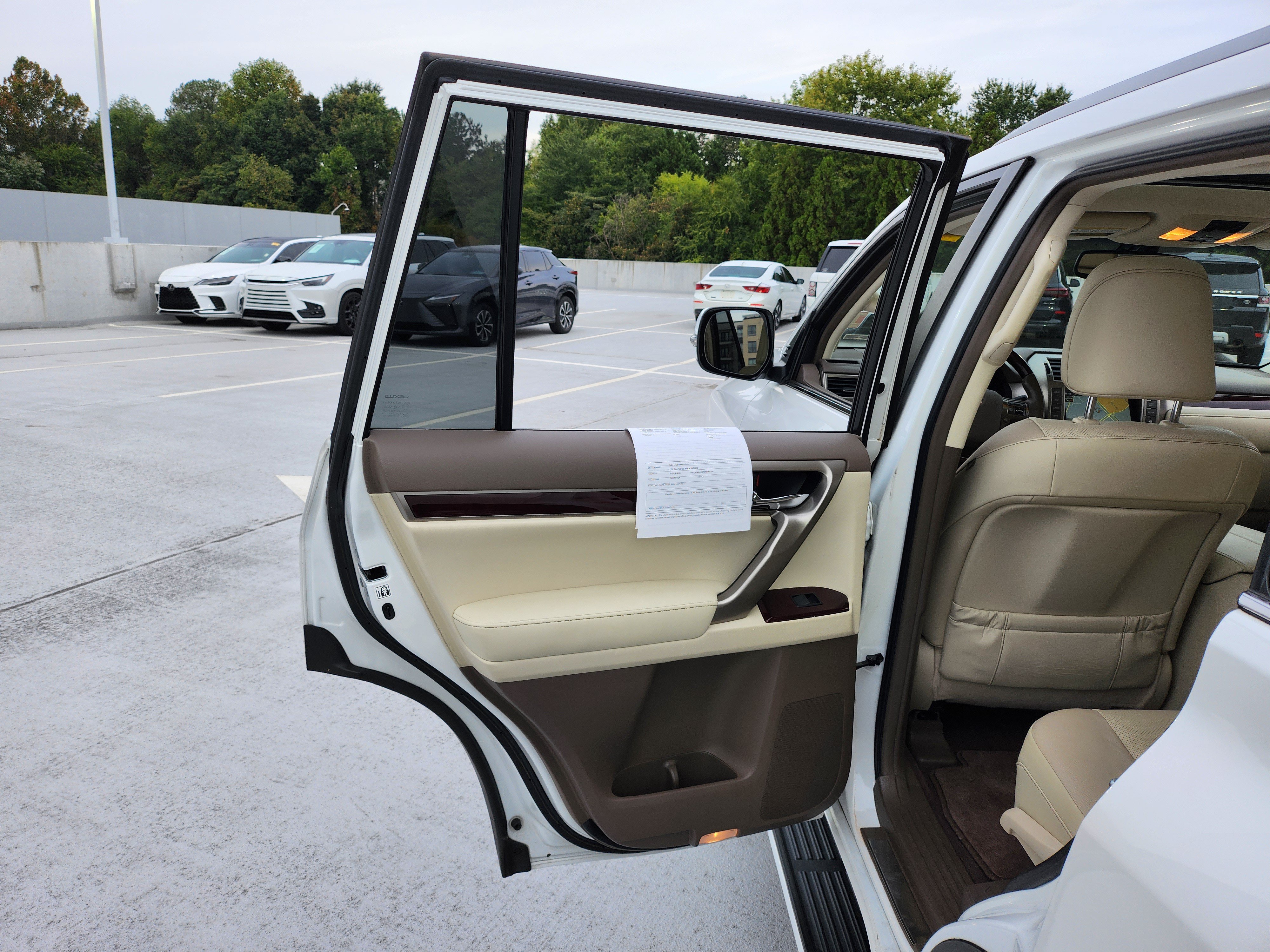 Used 2019 Lexus GX 460 Premium w/ Premium Package AWD/4WD image 19