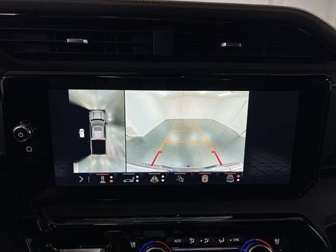 Certified 2025 GMC Sierra 1500 AT4 w/ AT4 Premium Package AWD/4WD image 15