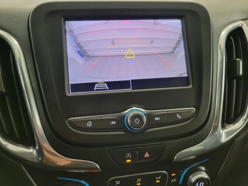 Used 2023 Chevrolet Equinox LT AWD/4WD image 13