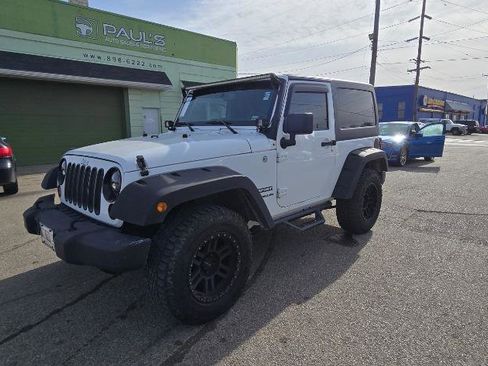 Used 2013 Jeep Wrangler Sport image 4