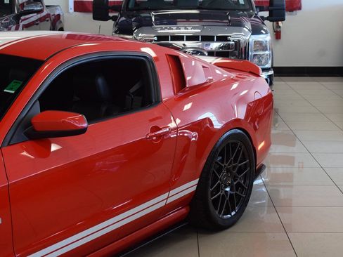 Used 2011 Ford Mustang Shelby GT500 RWD image 27