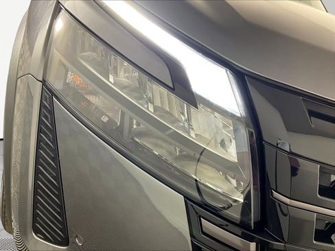 New 2026 Nissan Pathfinder Platinum AWD/4WD image 8