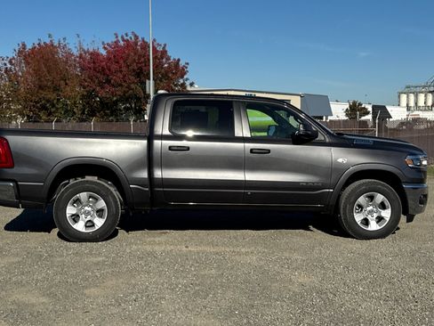 New 2026 RAM 1500 4x4 Crew Cab image 2