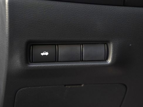 New 2026 Nissan Sentra SV image 9