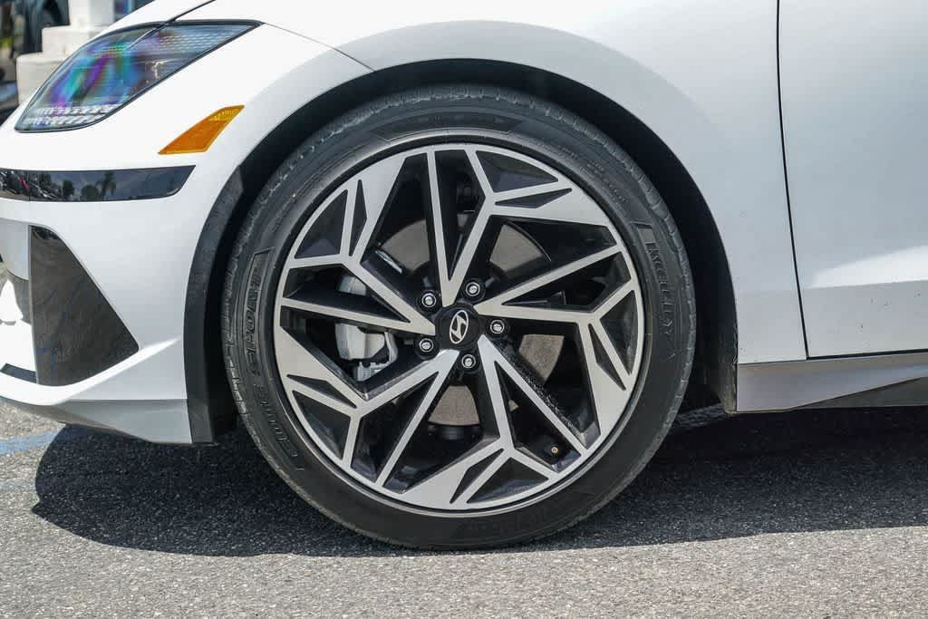 Used 2023 Hyundai Ioniq 6 SEL RWD image 10