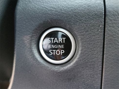 New 2025 Nissan Frontier PRO-4X w/ Pro Convenience Package image 8