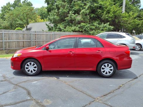 Used 2011 Toyota Corolla LE image 5