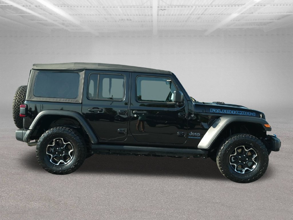 Used 2023 Jeep Wrangler Unlimited Rubicon 4xe w/ Cold Weather Group AWD/4WD image 10