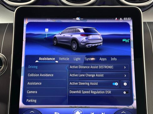 Used 2026 Mercedes-Benz GLC 300 4MATIC image 34