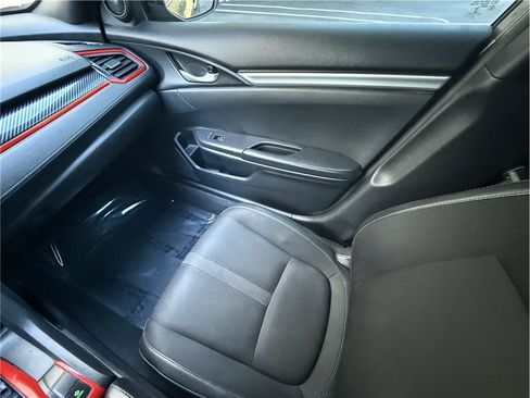 Used 2020 Honda Civic Sport image 12