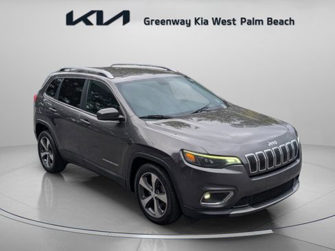 Used 2019 Jeep Cherokee Limited w/ Trailer Tow Group image 2