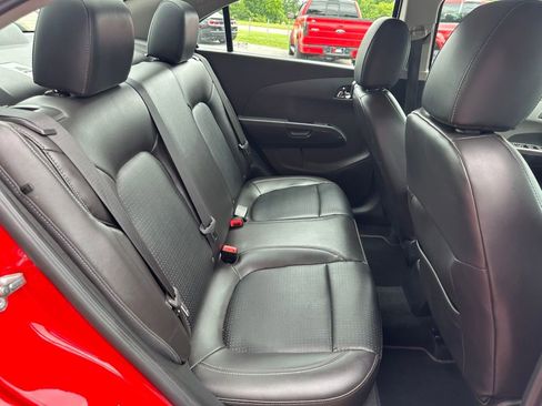 Used 2018 Chevrolet Sonic Premier FWD image 26