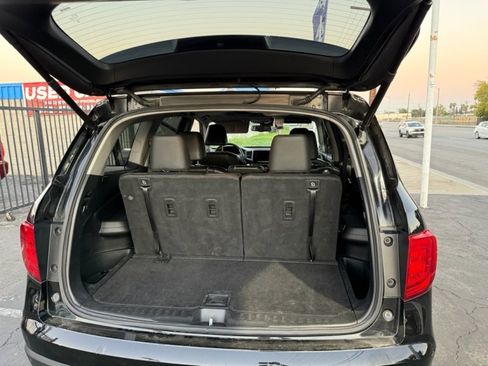 Used 2018 Honda Pilot Touring image 18