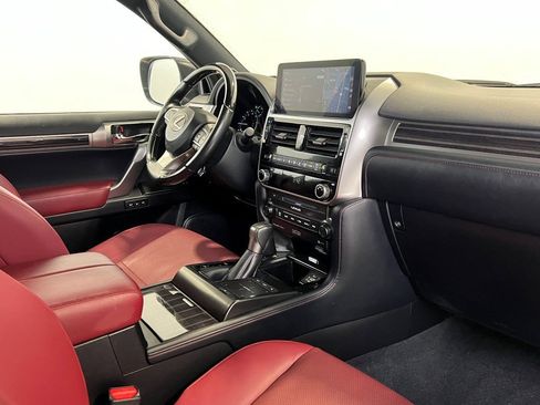 Used 2023 Lexus GX 460 Premium image 14