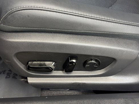 Used 2022 Lexus ES 300h F Sport image 10