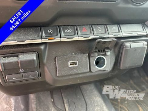 Used 2020 Chevrolet Silverado 1500 Custom w/ Custom Value Package AWD/4WD image 21