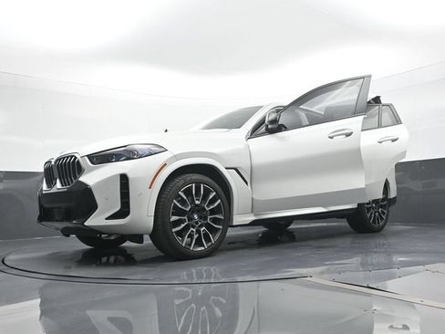 Used 2024 BMW X6 xDrive40i AWD/4WD image 26