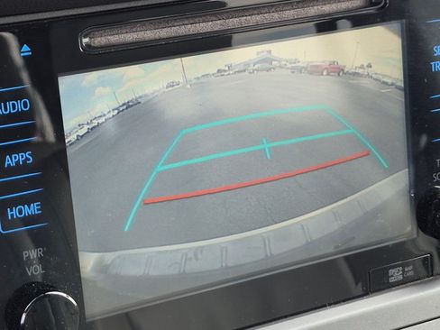 Used 2015 Toyota Sienna XLE w/ XLE Navigation Package FWD image 12
