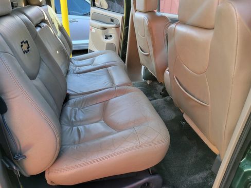 Used 2002 Chevrolet Avalanche 2WD image 18