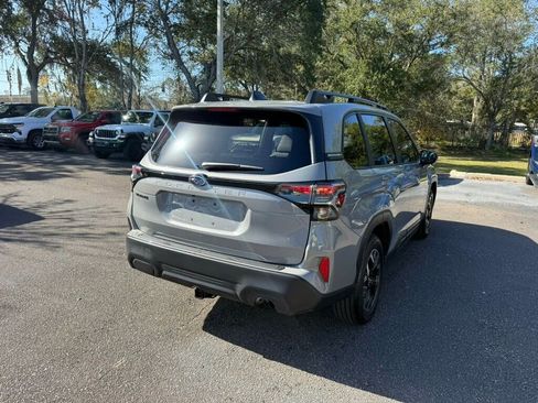 Used 2025 Subaru Forester Premium w/ Convenience Package #1 image 11