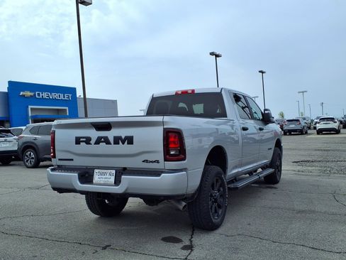 Used 2026 RAM 2500 Big Horn AWD/4WD image 2
