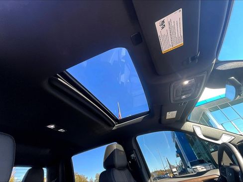 Used 2026 Chevrolet Silverado 1500 High Country w/ Midnight Edition image 18