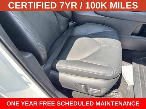 Used 2024 Toyota Grand Highlander AWD image 10