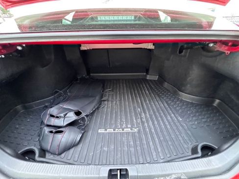 Used 2025 Toyota Camry LE image 30