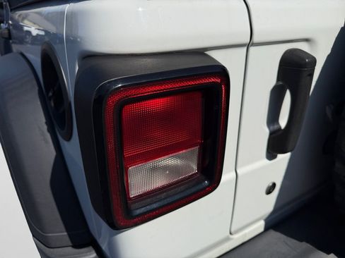 Certified 2021 Jeep Wrangler Unlimited Sport image 20