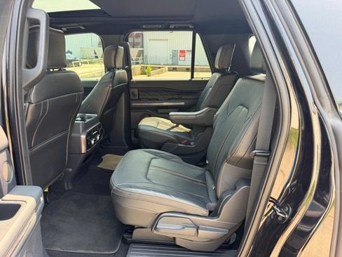 Used 2022 Ford Expedition Max Platinum AWD/4WD image 9