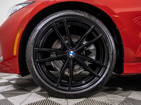 Used 2023 BMW 330i Sedan w/ M Sport Package RWD image 9