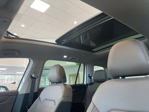 New 2026 Volkswagen Atlas SEL image 15