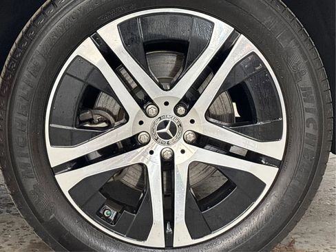 Used 2020 Mercedes-Benz GLS 450 4MATIC image 32