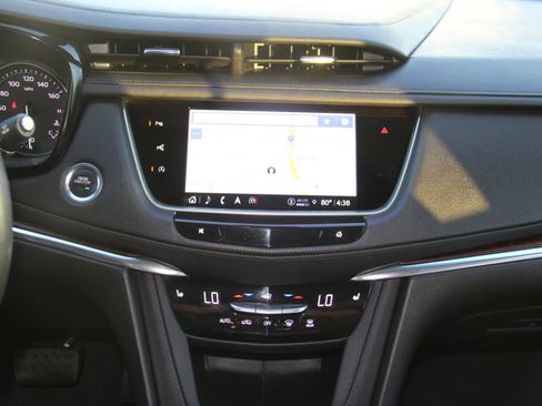 Used 2023 Cadillac XT5 Premium Luxury w/ Technology Package image 15