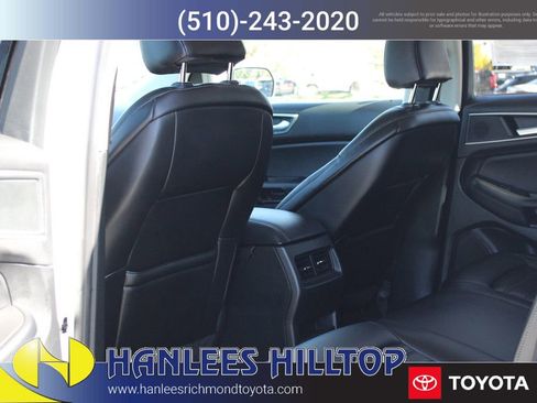 Used 2024 Ford Edge SEL image 15