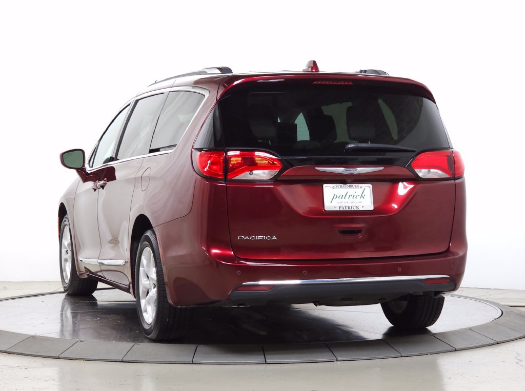 Used 2017 Chrysler Pacifica Touring-L Plus w/ Tire & Wheel Group FWD image 5