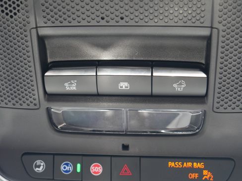 Certified 2026 Chevrolet Traverse RS AWD/4WD image 36